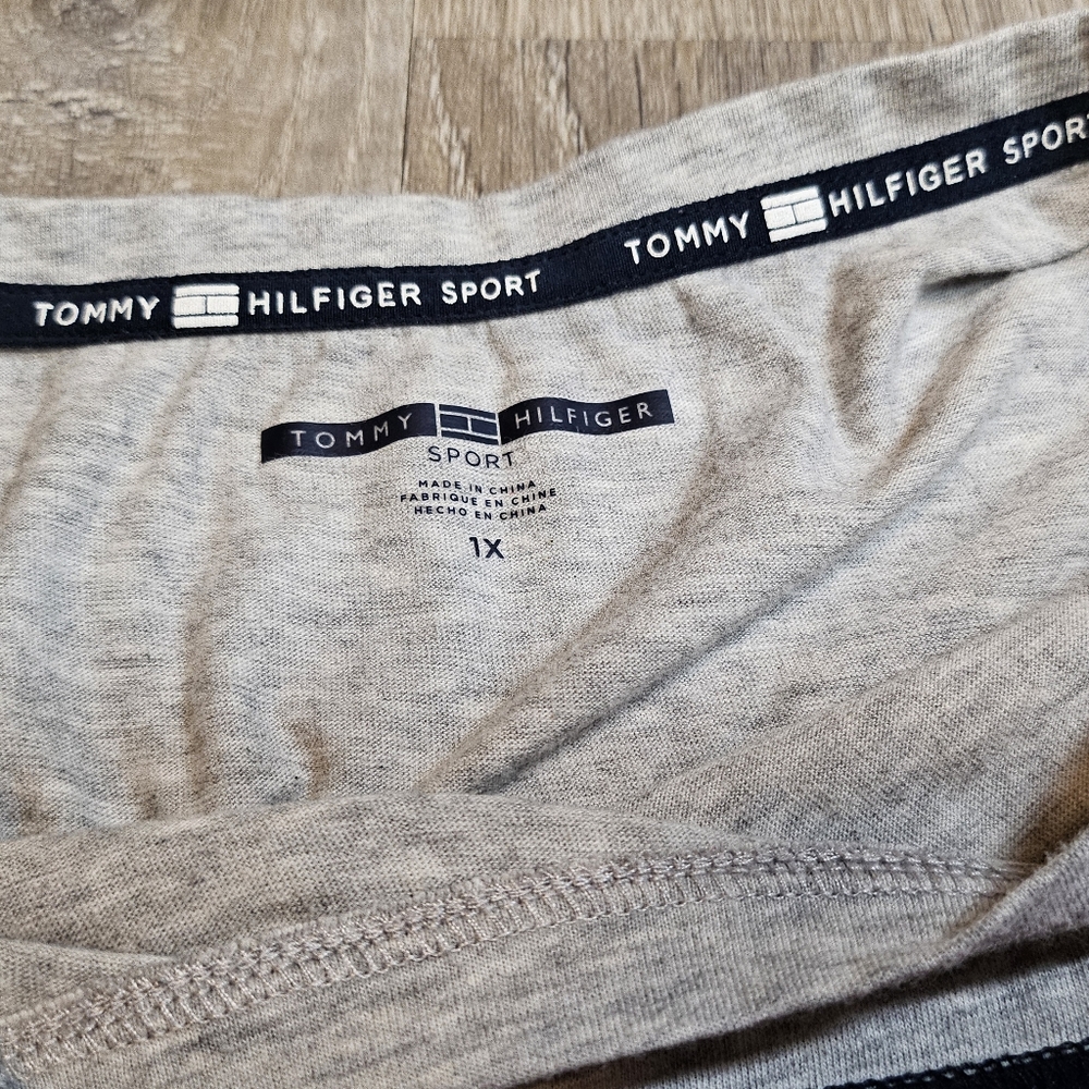 ❌️SOLD❌️Tommy Hilfiger Sport 1X long-sleeved top LIKE NEW 🌟 - Picture 5 of 5